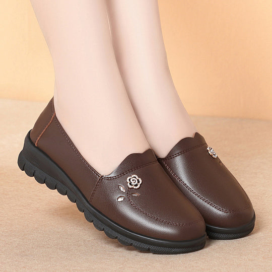 Damen Elegante Slipper mit floralem Schmuckdetail und rutschfester Sohle R&B