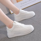 Damen Plateau Sneakers mit elegantem Design und komfortabler Sohlenkonstruktion R&B