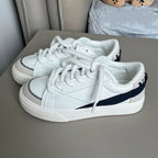 Damen Sportliche Sneaker mit robustem Obermaterial und klassischem Design