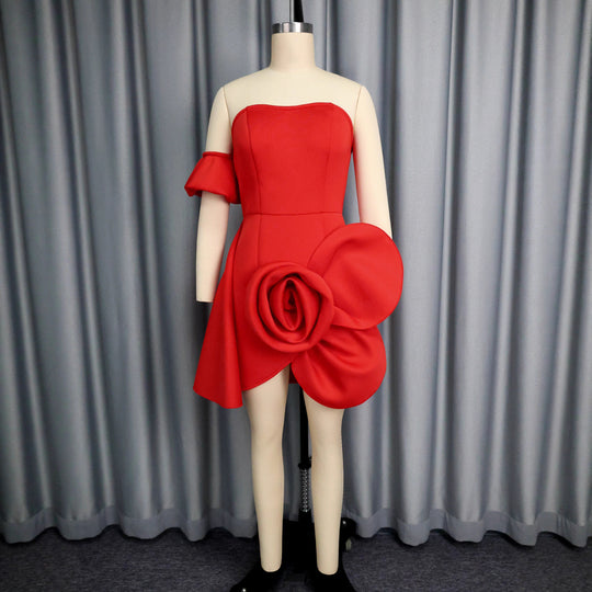 Damen Cocktailkleid mit voluminösem Blumendetail R&B