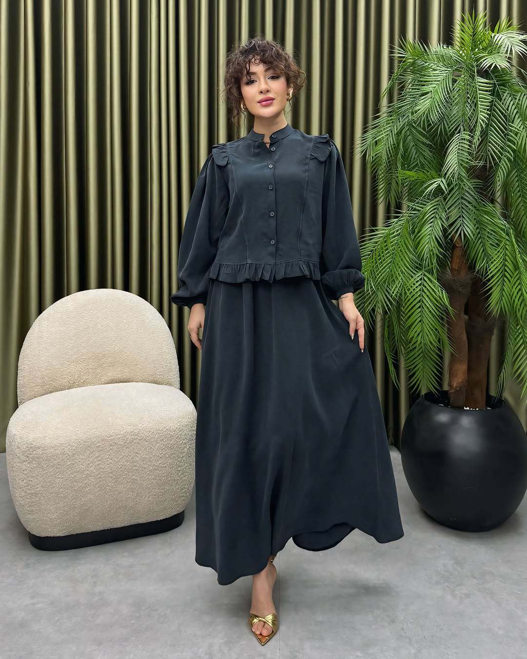 Damen Elegantes langes Kleid mit Rüschendetail R&B