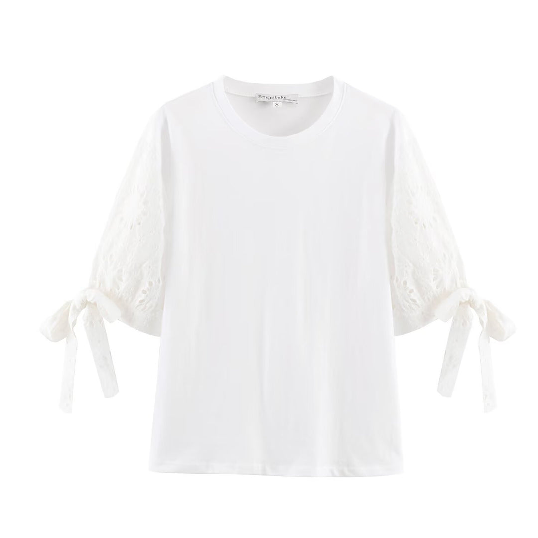 Damen T-Shirt mit elegantem Spitzenschnitt und zeitloser Schleifen-Applikation R&B