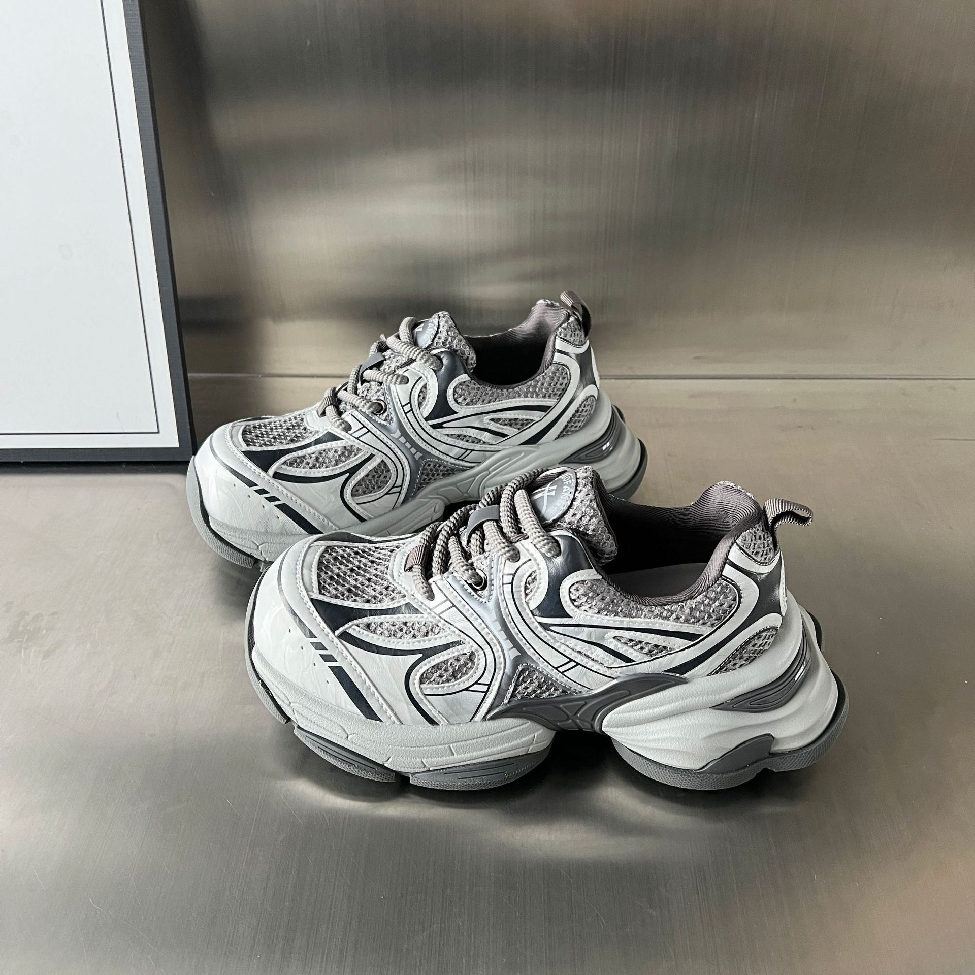 Damen Sportliche Multifunktionale Sneakers mit atmungsaktiven Mesh-Einsätzen und stoßdämpfender Sohle R&B