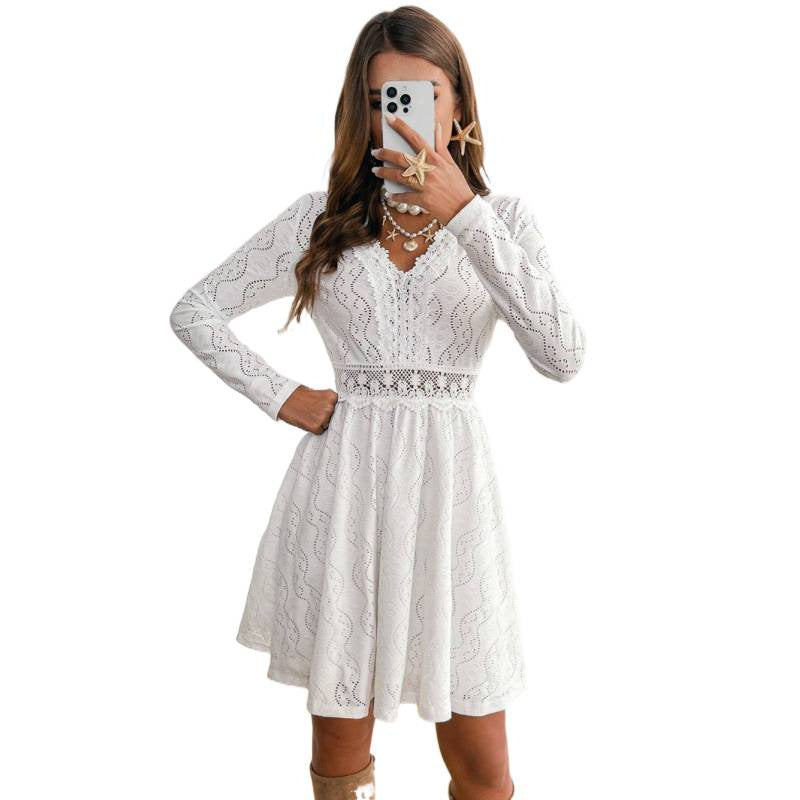 Damen Spitzenkleid mit raffiniertem V-Ausschnitt und eleganten langen Ärmeln R&B