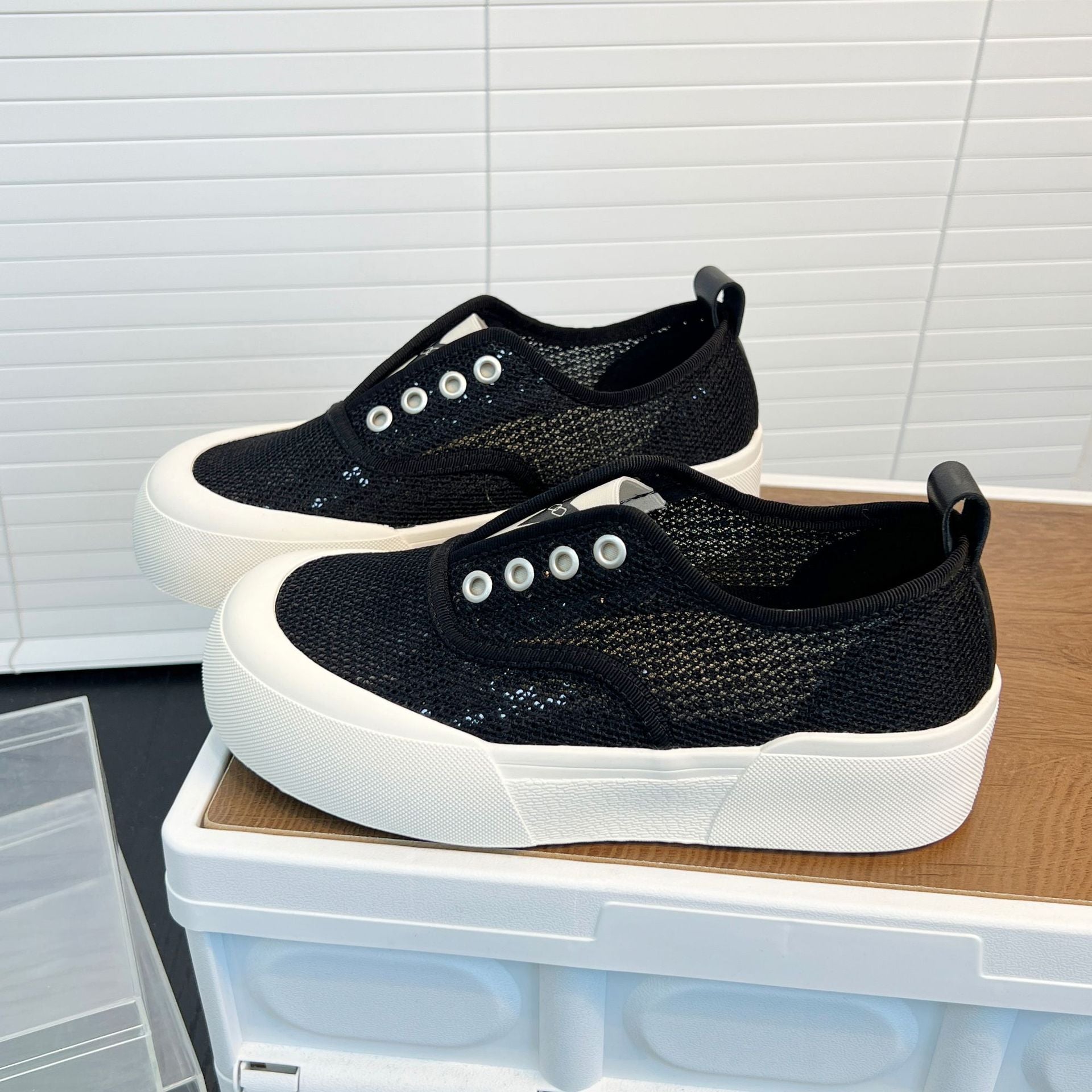 Damen Sportliche Sneakers mit atmungsaktiver Netzstruktur und trendigem Glitzerdesign R&B