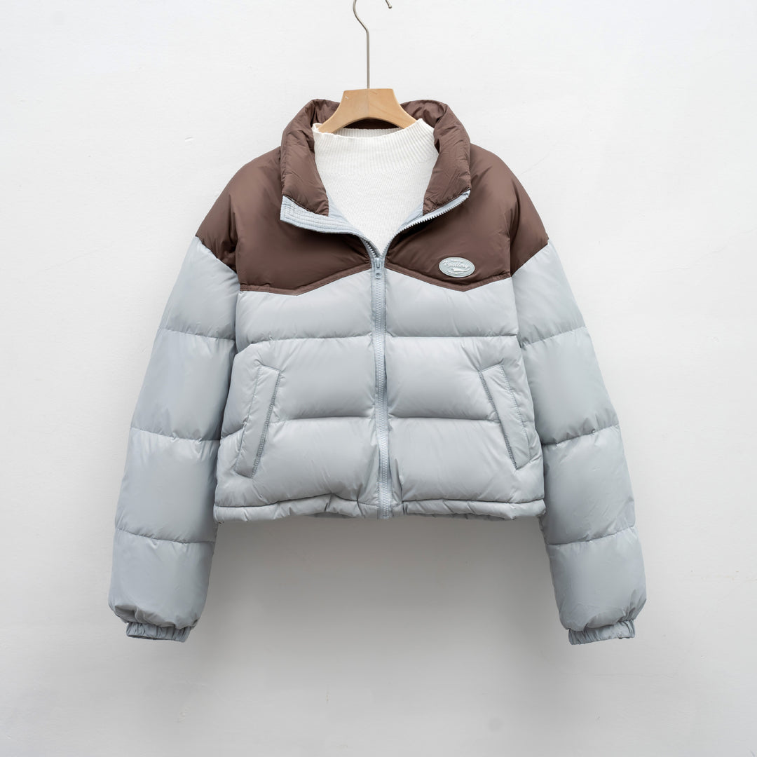 Damen modische kurz geschnittene Steppjacke mit hohem Kragen und praktischem Reißverschluss R&B