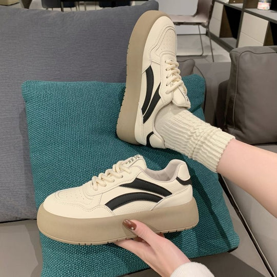 Damen Sneakers mit hoher Plateausohle und atmungsaktiver Oberflächenstruktur R&B