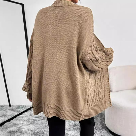 Damen Strickjacke mit hochwertiger Zopfmuster-Optik und praktischen Knopfdetails R&B