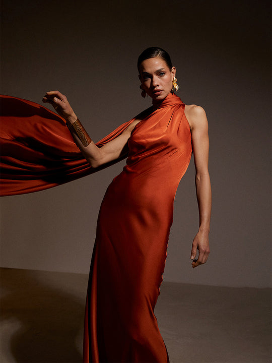 Damen Elegantes Abendkleid mit fließendem Design und schulterfreier Kapuze R&B