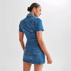 Damen Denim-Kleid im modernen Hemd-Stil mit tailliertem Schnitt und kurzen Ärmeln R&B