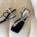 Damen Sandalen mit funkelnden Blumenakzenten und komfortabeler Sohle
