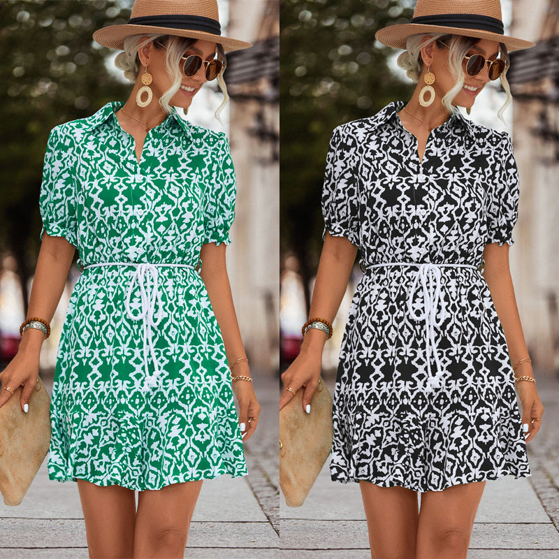 Damen Kurzarm Kleid mit modernem Muster und verstellbarem Taillenzug R&B