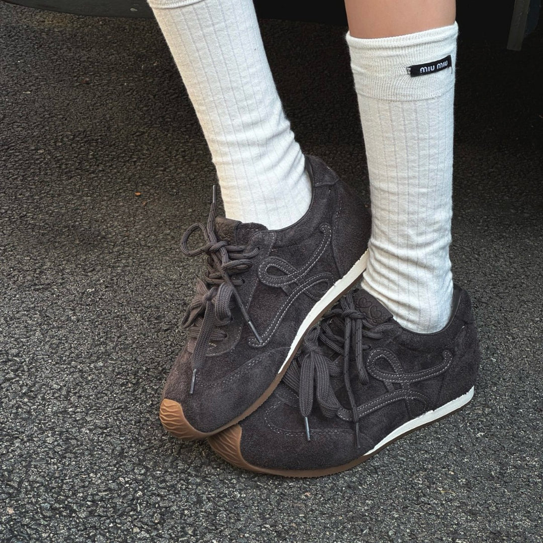 Damen modische Sneakers aus hochwertigem Wildleder mit individuell verstellbaren Schnürsenkeln R&B