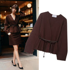 Damen Wickelbluse mit figurbetonendem Design und eleganten Taillenzug R&B