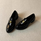 Damen modische Loafers mit elegantem Blockabsatz und dekorativem Schnallenakzent R&B
