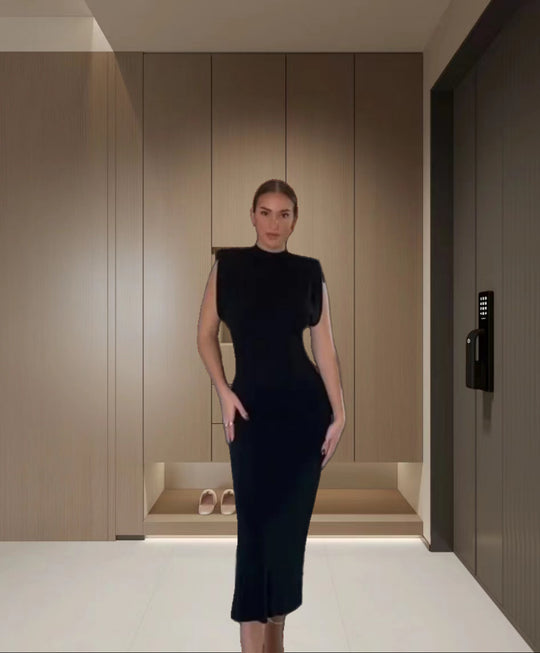 Damen Figurbetontes Maxikleid mit asymmetrischem Design und elegantem Halsschmuck R&B