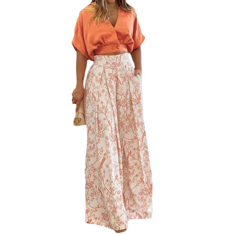 Damen luftiges Cropped-Oberteil mit elegantem Rundhalsausschnitt und dazu passender, weiten Hose R&B