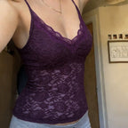Damen Spitzen-Cami-Top mit verstellbaren Trägern und V-Ausschnitt R&B