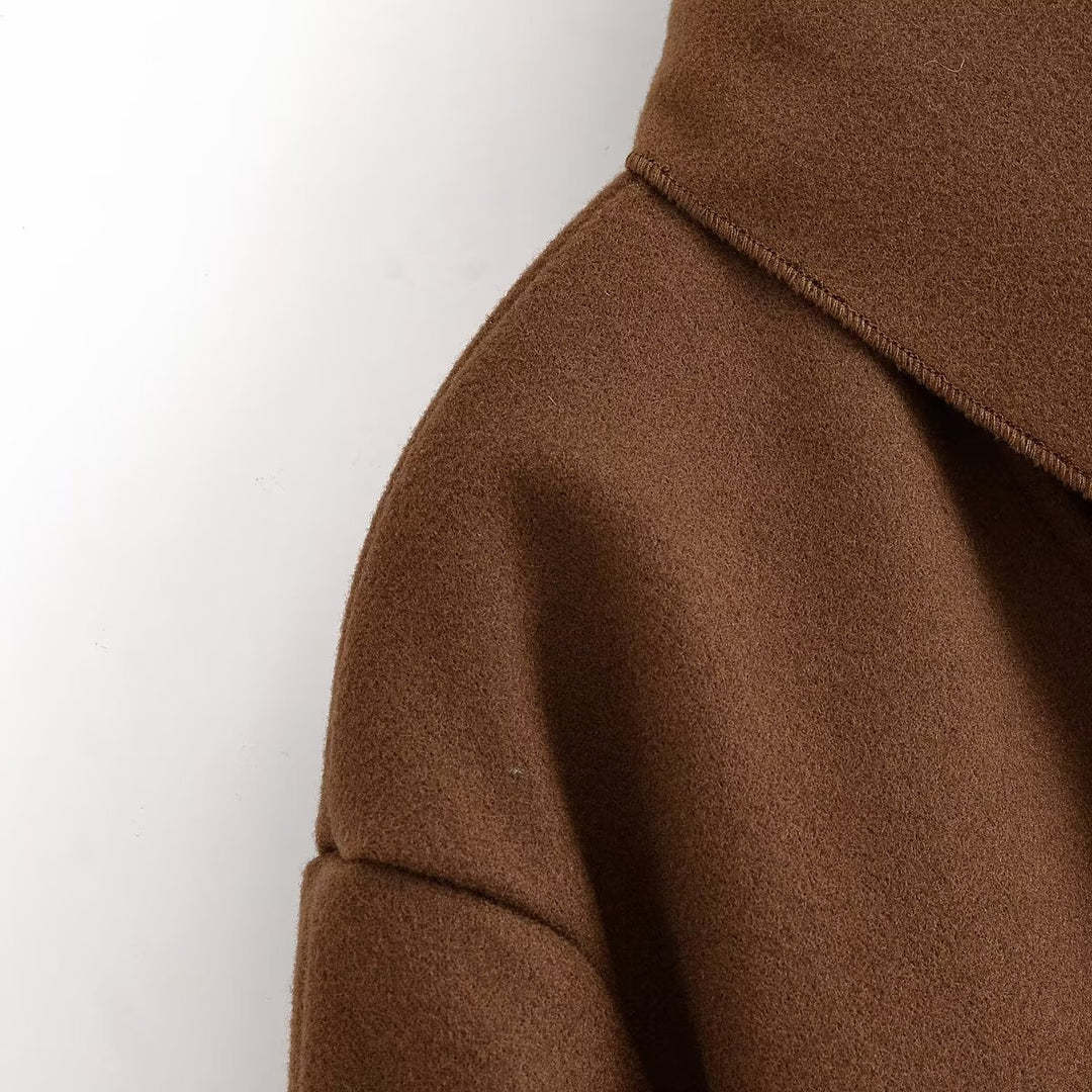 Damen elegante kurz geschnittene Jacke mit großem Kragen R&B