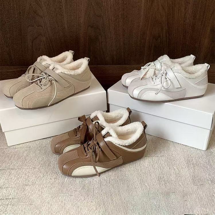Damen Schnür-Sneaker mit kuscheligem Innenfutter und sportlichem Design R&B