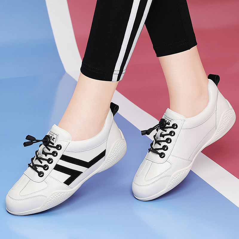 Damen Sportliche Sneakers mit flexiblem Obermaterial und rutschfester Sohle R&B