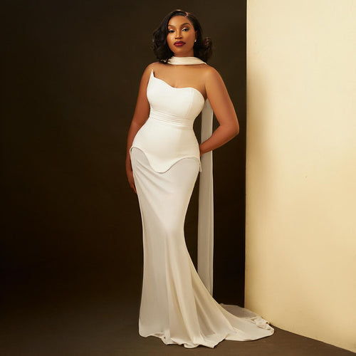 Damen Maxikleid mit asymmetrischem Ausschnitt und figurbetontem Schnitt R&B
