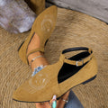 Damen Flache Slingback-Pantoletten mit eleganter Schnallen-Applikation und kunstvollen Stickereien