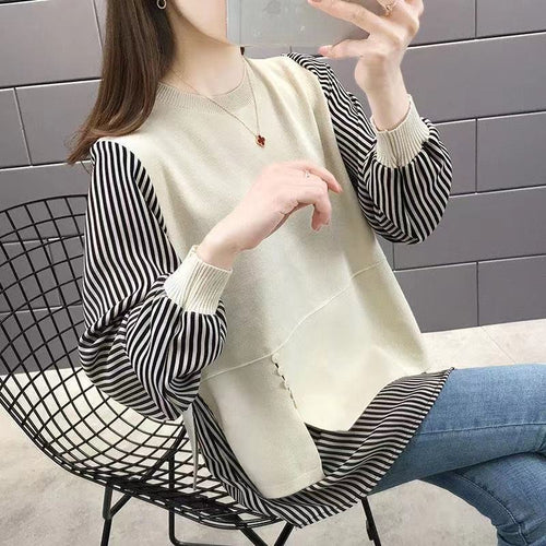 Damen Layered Sweatshirt mit gestreiften Ärmeln und Knopfdetails R&B