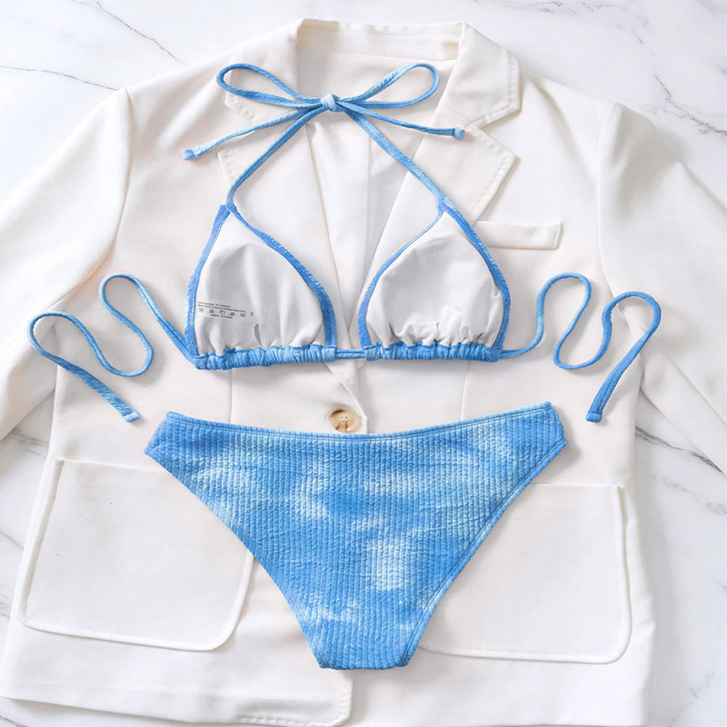 Damen Triangel-Bikini mit hohem Beinausschnitt und strukturiertem Stoff