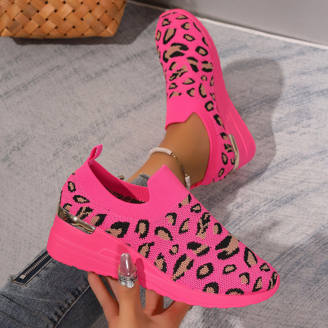 Damen Komfortable Slip-On Wedge-Sneaker mit atmungsaktivem Obermaterial und modischen Akzenten R&B