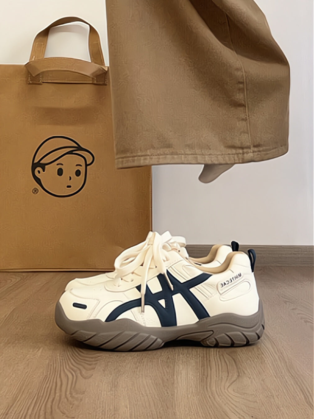 Damen Sportliche Sneakers mit dämpfender Sohle und flexiblem Obermaterial R&B