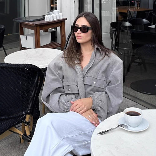 Damen lässige Übergangsjacke mit voluminösen Ärmeln und Druckknopfdetail R&B