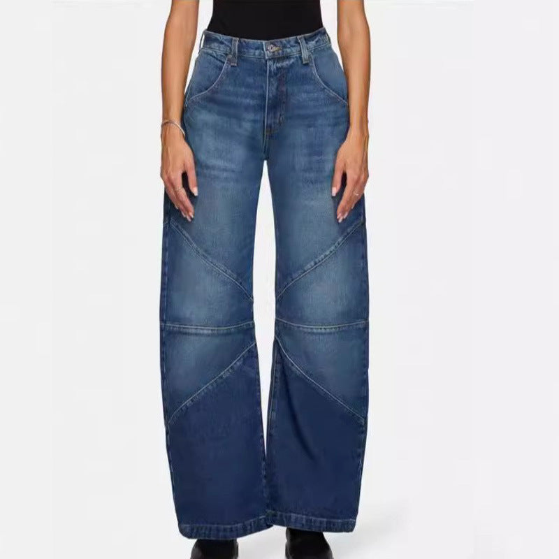 Damen Weite Denim-Jeans mit besonderen Schnittdetails