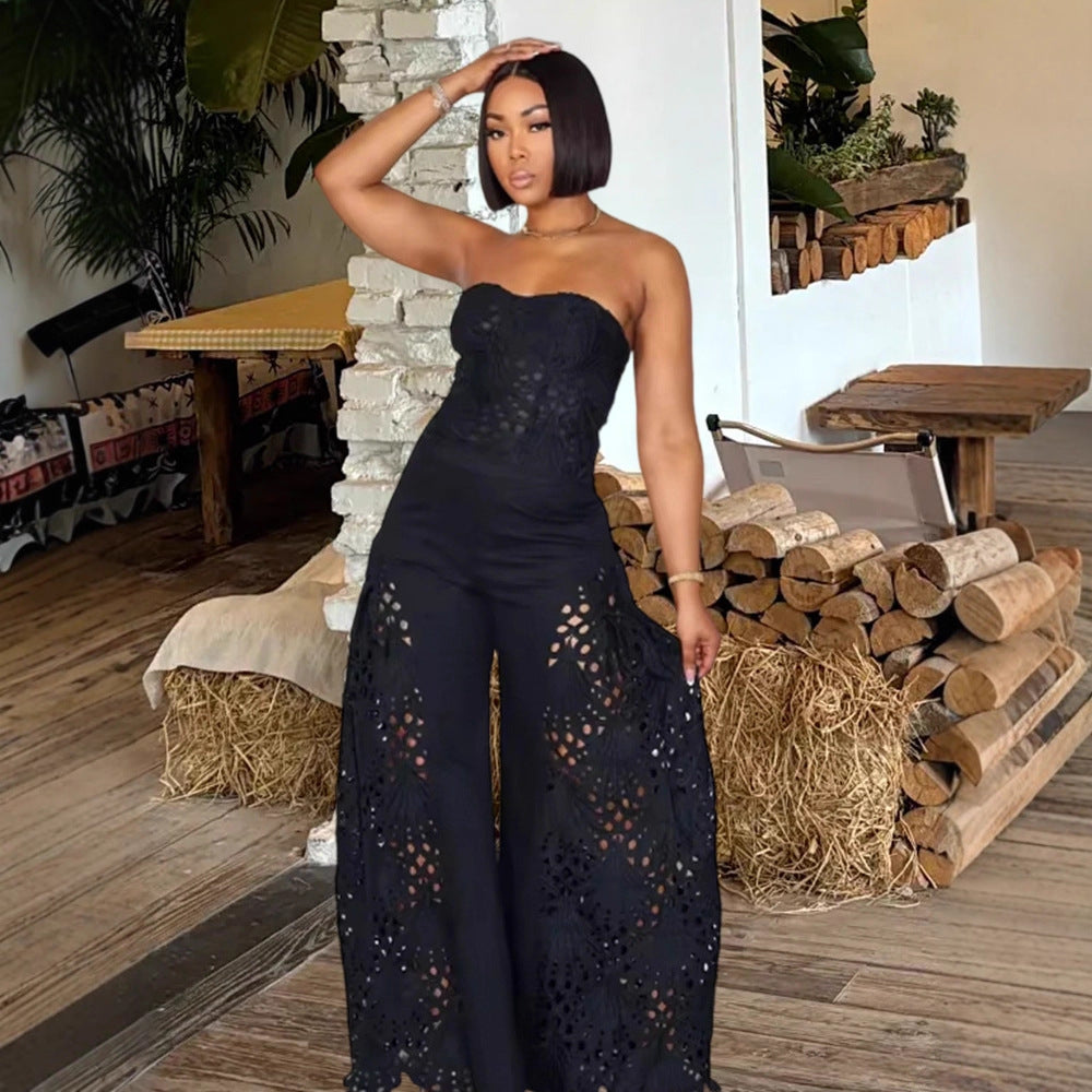 Damen Elegantes Jumpsuit mit floralen Lochdetails R&B