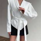Damen Modische Blazerjacke mit asymmetrischem Schnitt und Taillengürtel