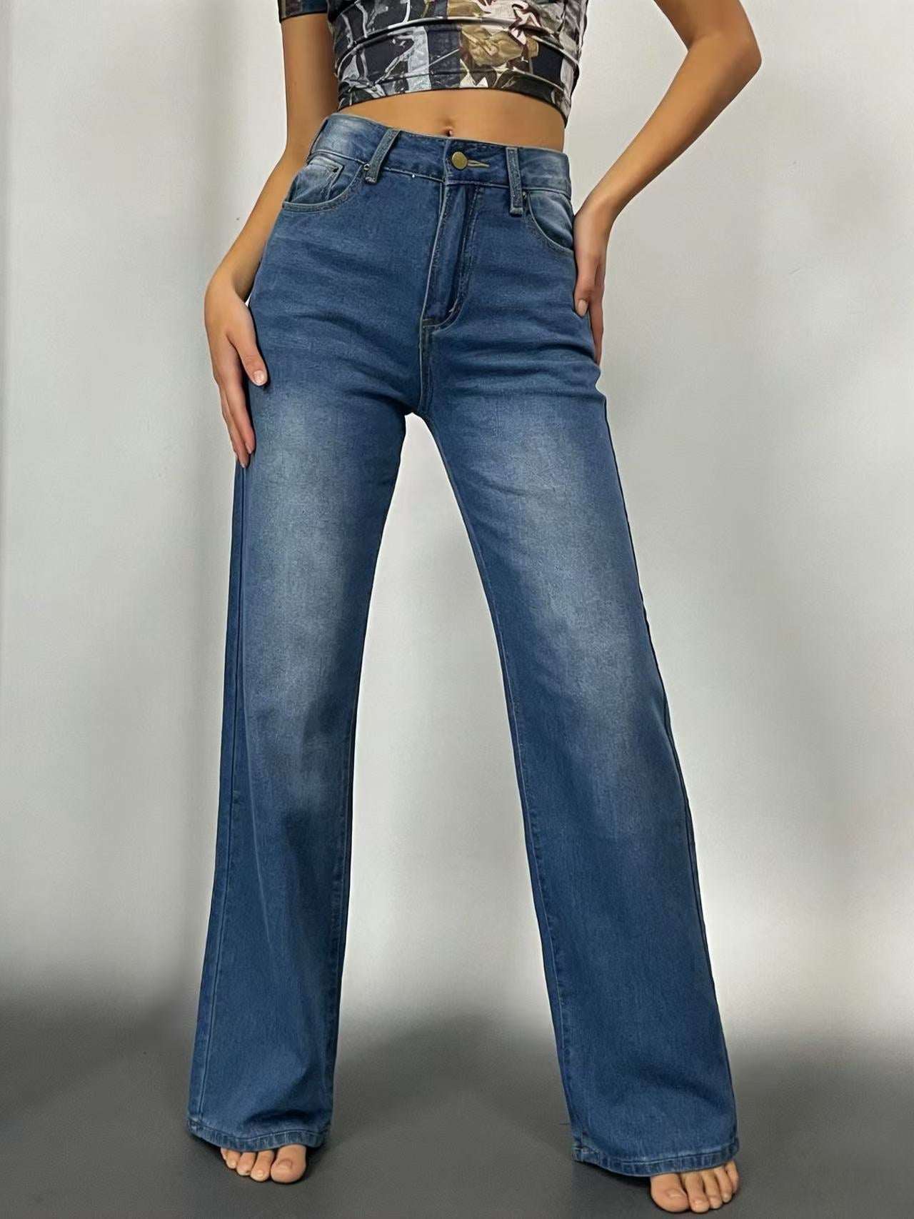 Damen Weite High-Waist Jeans mit klarer Schnittführung