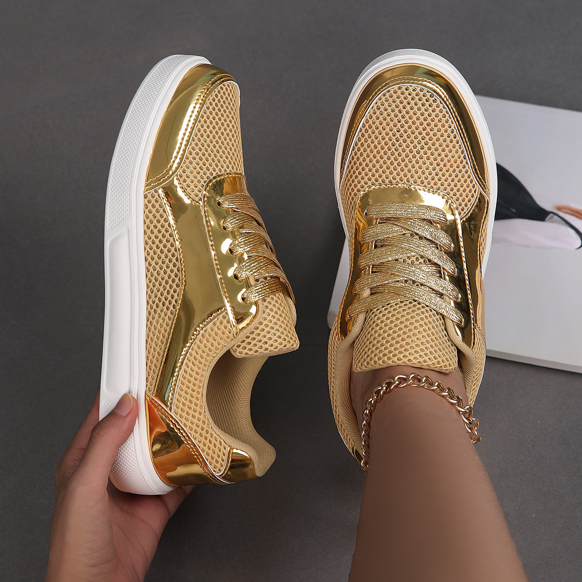 Damen Sportliche Sneaker mit reflektierenden Akzenten und atmungsaktivem Mesh