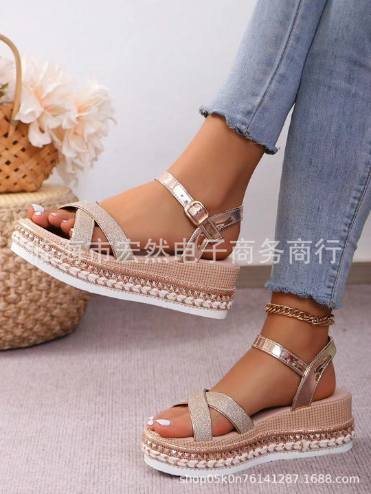 Damen Riemensandalen mit modischer Schmuckverzierung und Plateau-Rand R&B