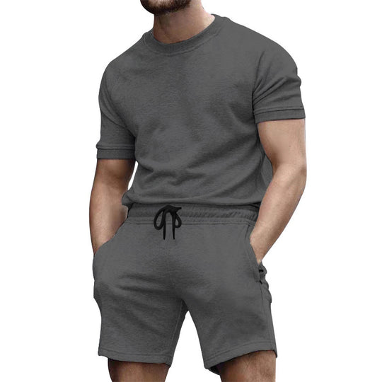 Herren Sportkombination mit kurzärmligem Oberteil und bequemen Shorts R&B