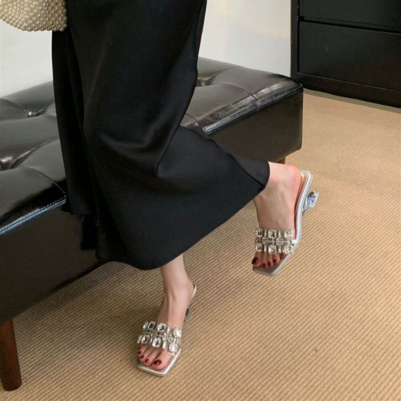 Damen Glamouröse Mules mit funkelnden Strassdetails R&B