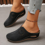 Damen luftige Clogs mit dekorativem Lochmuster und anatomischem Fußbett R&B