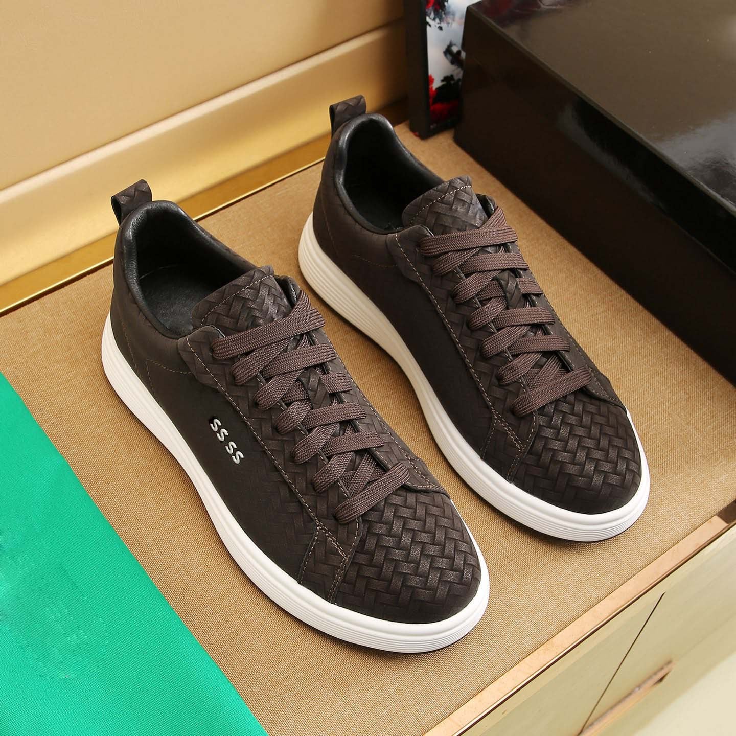 Damen Sneakers mit geflochtenem Obermaterial und rutschfester Sohle R&B