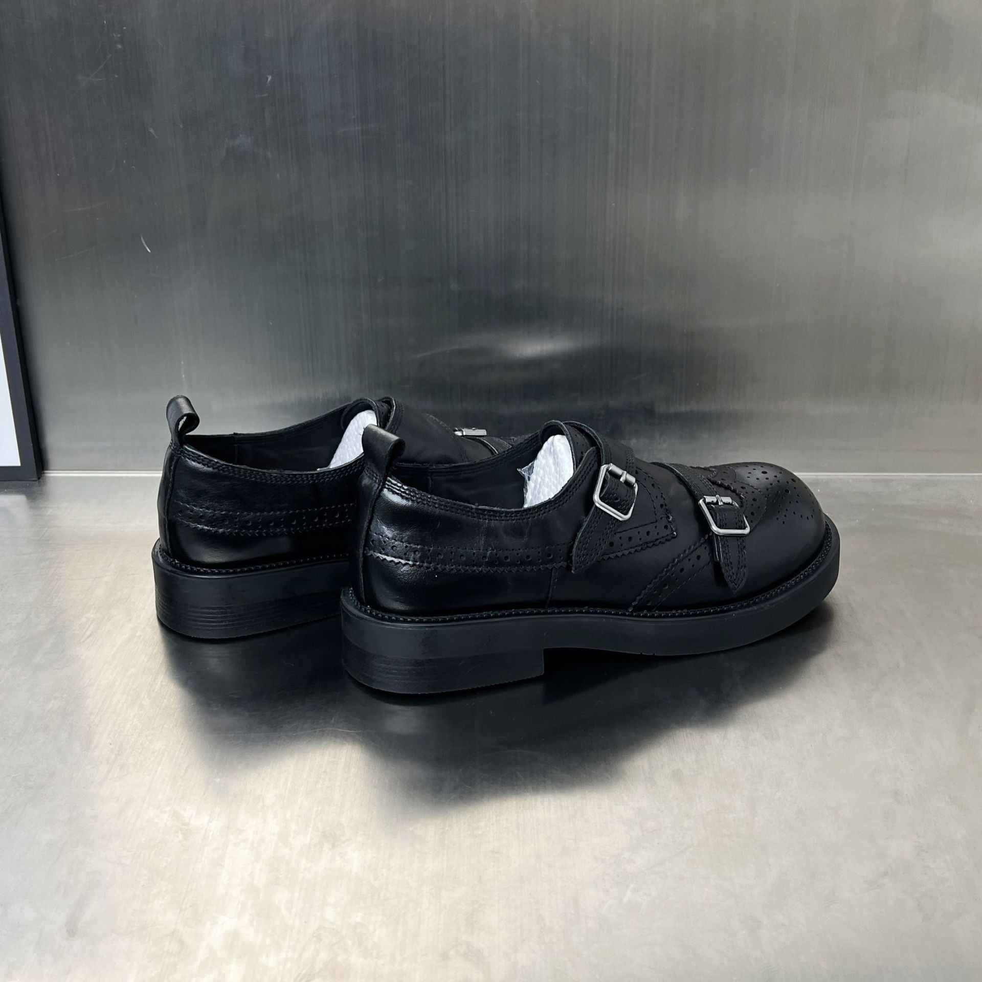 Damen elegante Doppel-Schnallen-Mokassins mit klassischem Broguemuster R&B