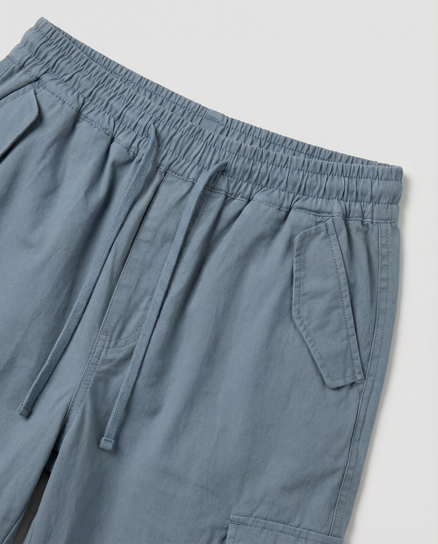 Damen weite Cargo-Hose im Retro-Utility-Stil mit hochgeschnittenem Bund Tunnelzug Mehrfachklappentaschen und verstellbaren Seitenschlaufen R&B