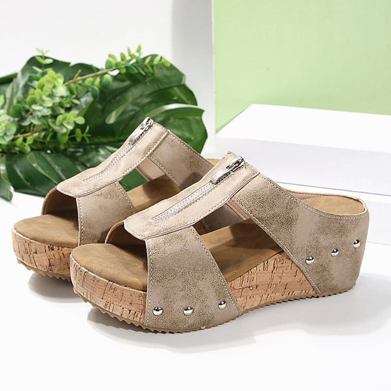 Damen Keil-Sandalen mit dekorativem Riemendesign und komfortablem Fußbett R&B