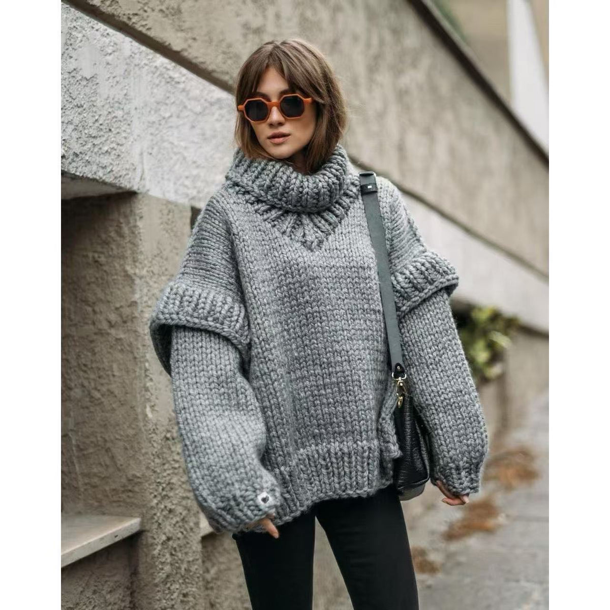 Damen Oversized Strickpullover mit hohem Kragen und voluminösen Ärmeln R&B