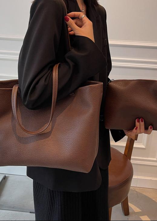 R&B | Geräumige Damen Schultertasche Aus Weichem Leder