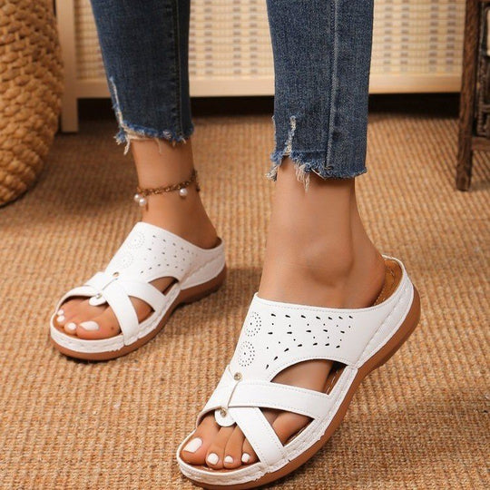 Damen Komfortable und elegante Sandalen mit atmungsaktiven Cut-Outs R&B