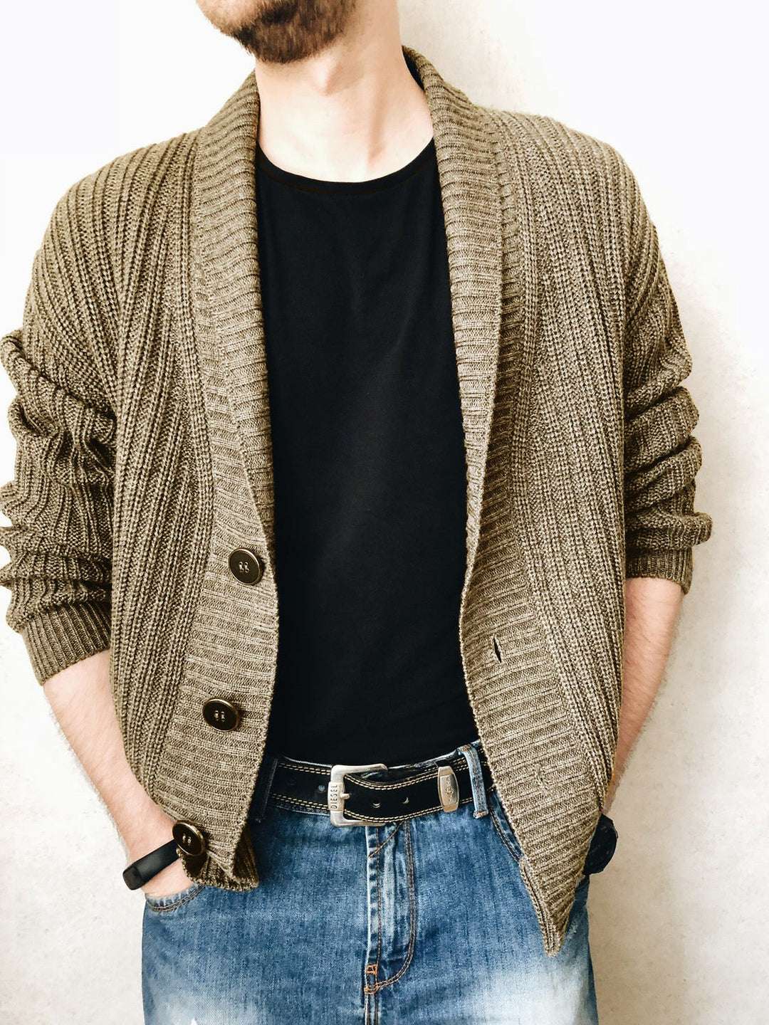 Herren Strickjacke mit modischem Schalkragen und praktischen Knöpfen R&B