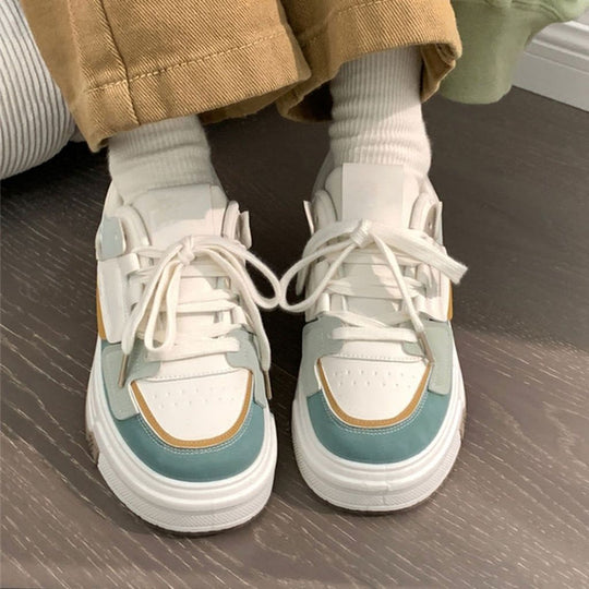 Damen sportive Sneaker mit innovativer Schnürtechnologie und modischem Design R&B